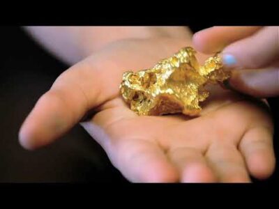 Who Made the Ark of the Covenant?